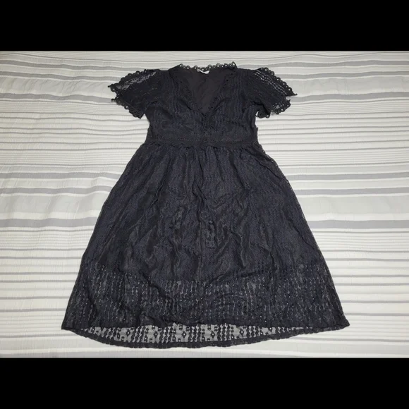Allison New York Dress. Black. Size L - Picture 3 of 10